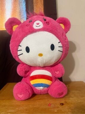 Hello Kitty Care Bear Greeter